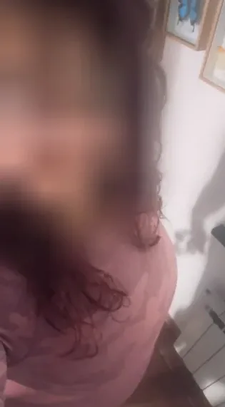 Isabell, 31