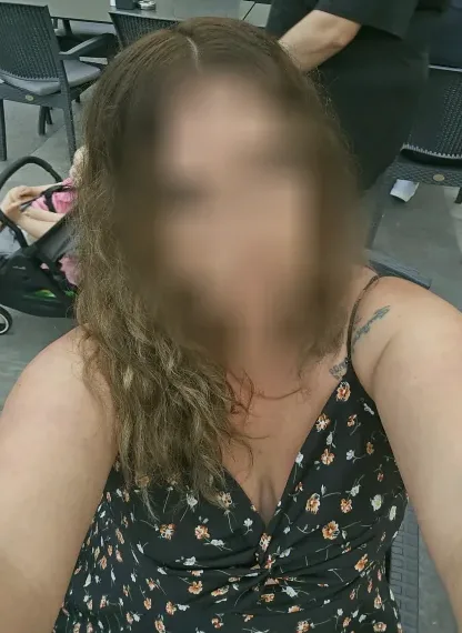 Lilly, 36