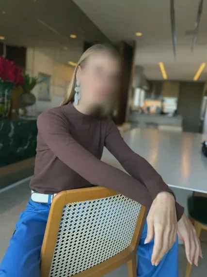 Nora, 39