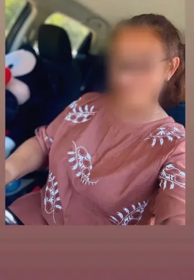 Rebecca, 39