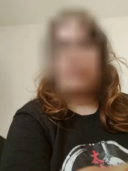 Simone, 38